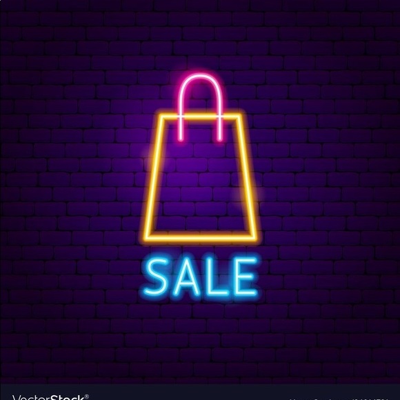 Welcome To Ana’s Closet ! - Picture 10 of 16